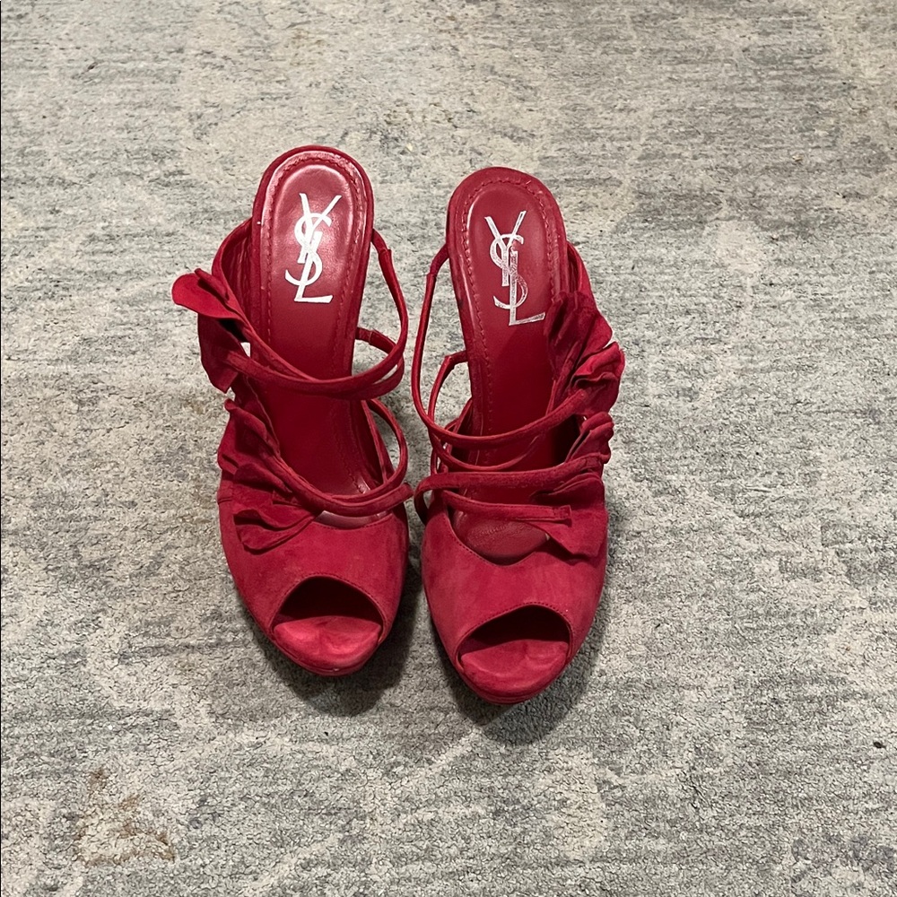 Yves Saint Laurent fuchsia platform Heels